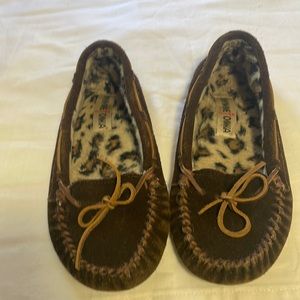 Cute MinneTonka moccasins women’s size 7